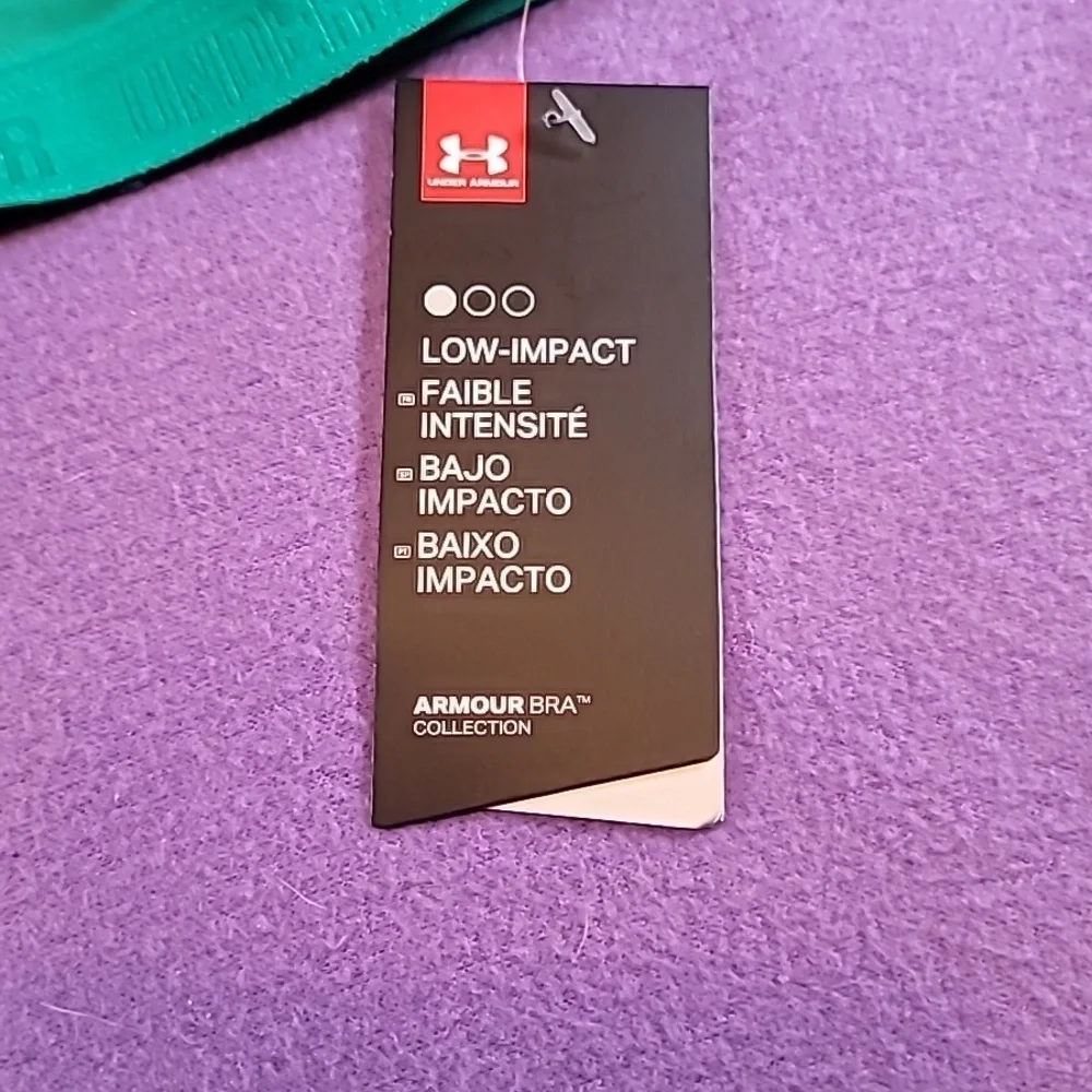 0728. NWTs ~ Under Armour ~ Low Impact ~ Yoga- Pilates-Hiking ~ Removable Pads~ - Picture 4 of 11